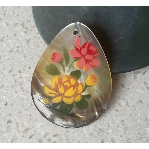 Set Of 3 Hand-Painted Mother Of Pearl Pendants Floral & Duck Designs Decorative - Picture 8 of 16